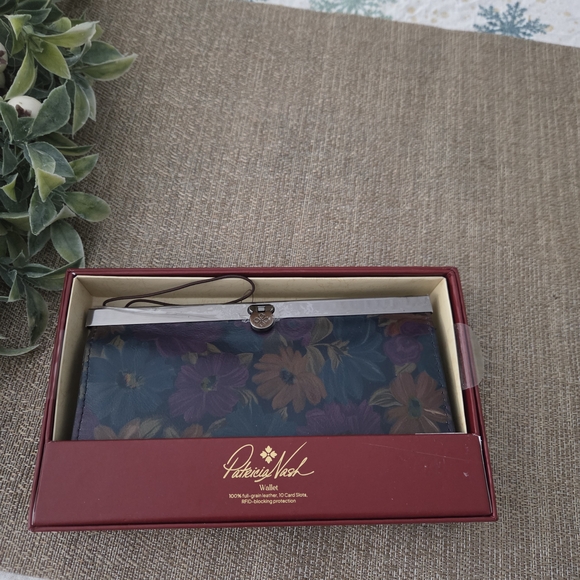 Patricia Nash Multicolor Floral Wallet - Picture 2 of 7